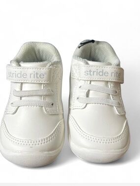 Munchkin by Stride Rite Mars Baby Sneaker